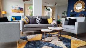NS6 Cheerful townhouse with terrace and patio